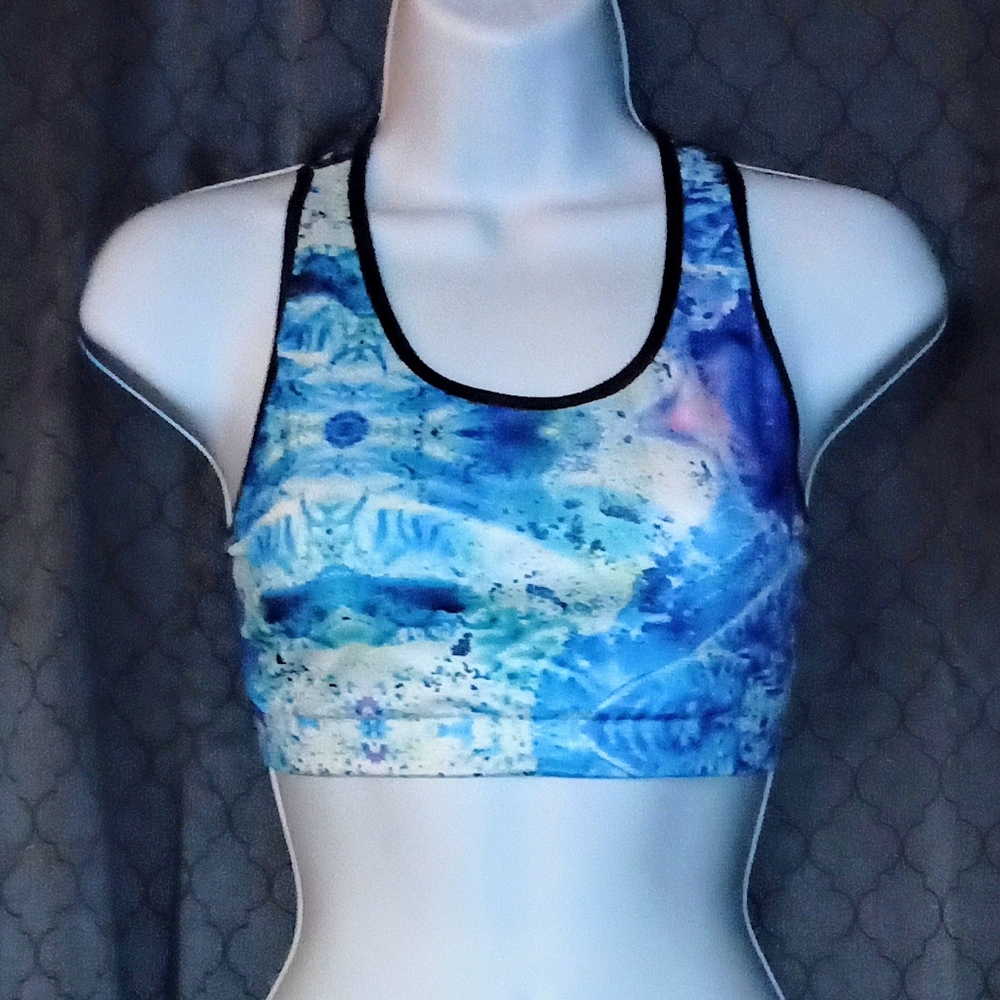 NWOT women's sports bra